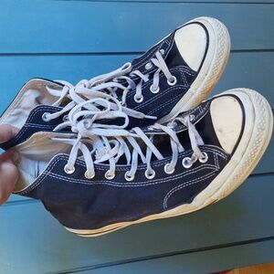 Chuck Taylor converse all stars black and off white m11 w13